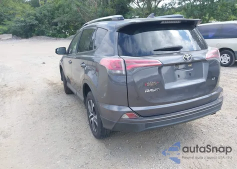 2017 Toyota Rav4 Le z USA, uszkodzony, nr VIN JTMZFREV3HJ106950